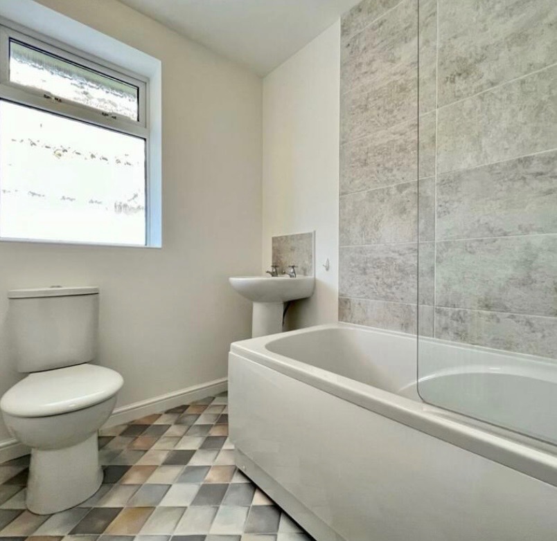 Additional image 26 of 2 Bed Bungalow, Garden Crescent, S60, N1 7GU