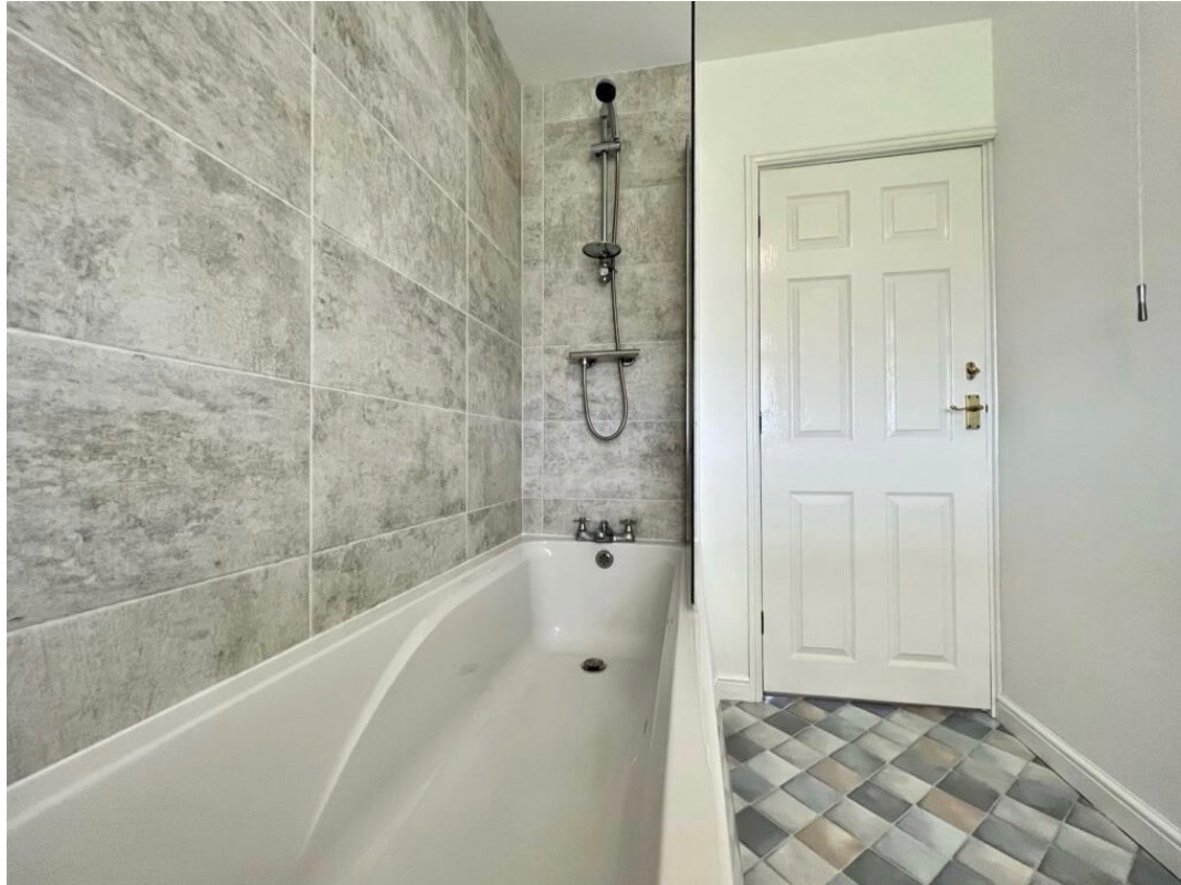 Additional image 30 of 2 Bed Bungalow, Garden Crescent, S60, N1 7GU