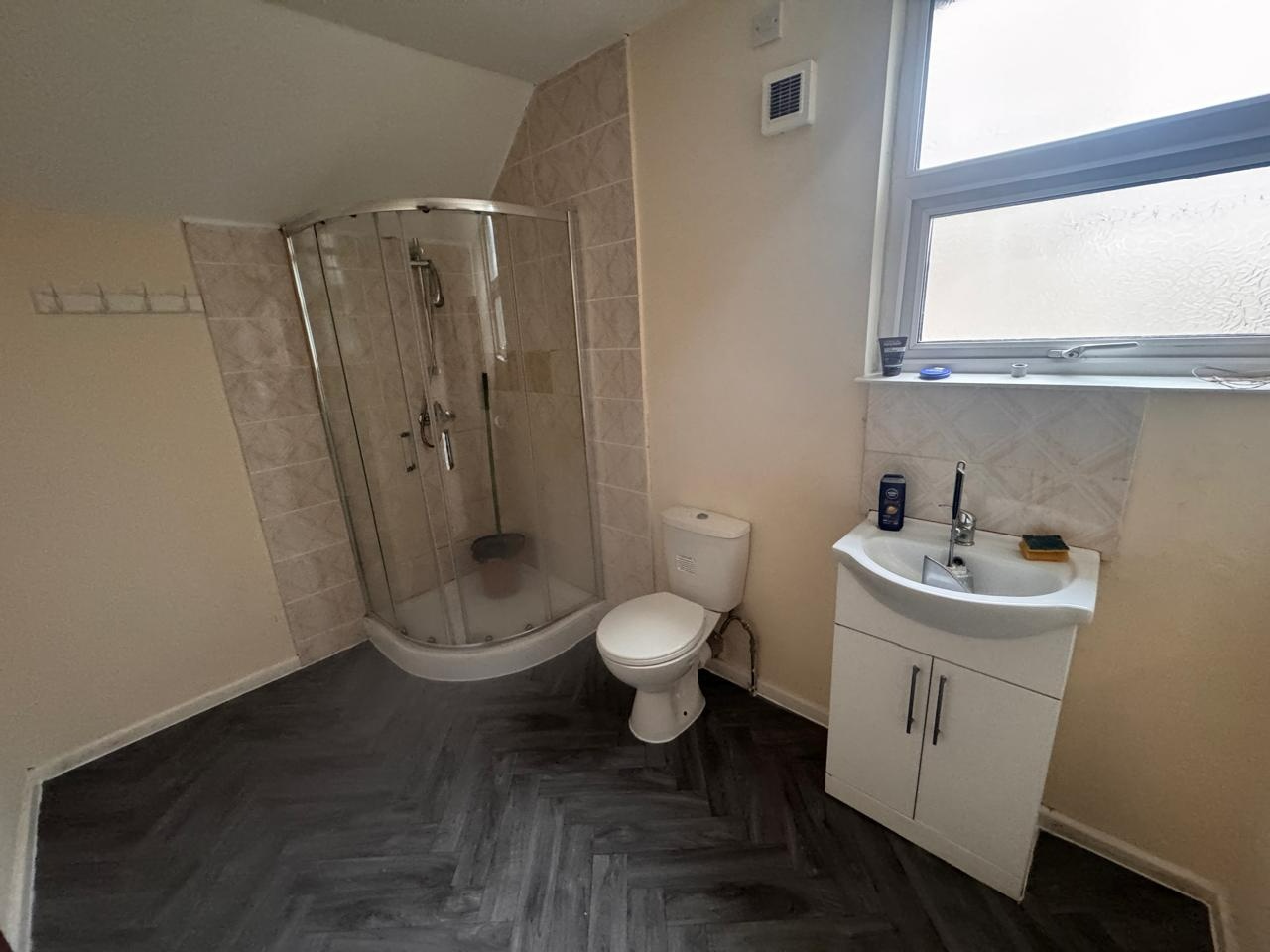 Additional image 7 of 4 Bed Flat, City Road, CF24, N1 7GU