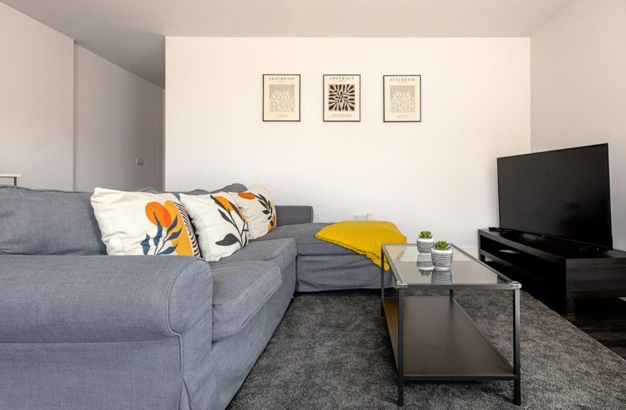 Additional image 5 of 2 Bed Flat, Chatham St, LE1, N1 7GU