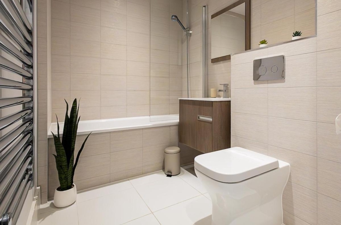 Additional image 12 of 2 Bed Flat, Chatham St, LE1, N1 7GU