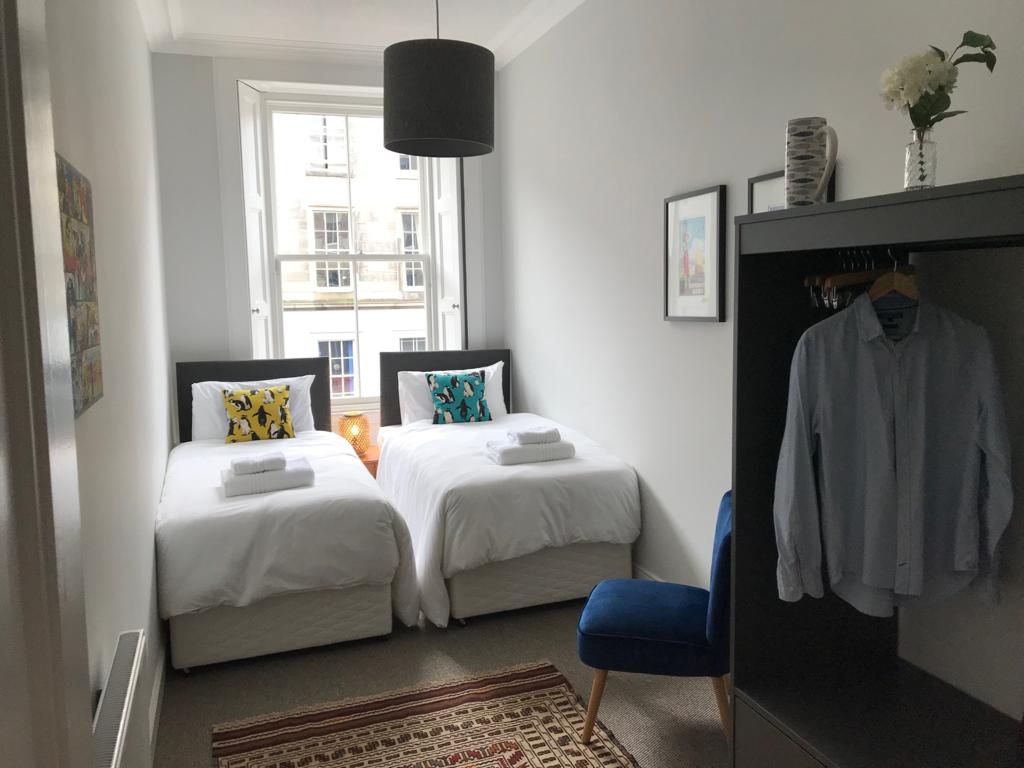 Additional image 3 of 3 Bed Flat, Broughton St, EH1, N1 7GU