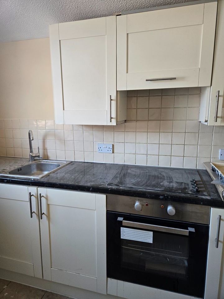 4 Bed Flat, Fishponds, BS16, N1 7GU
