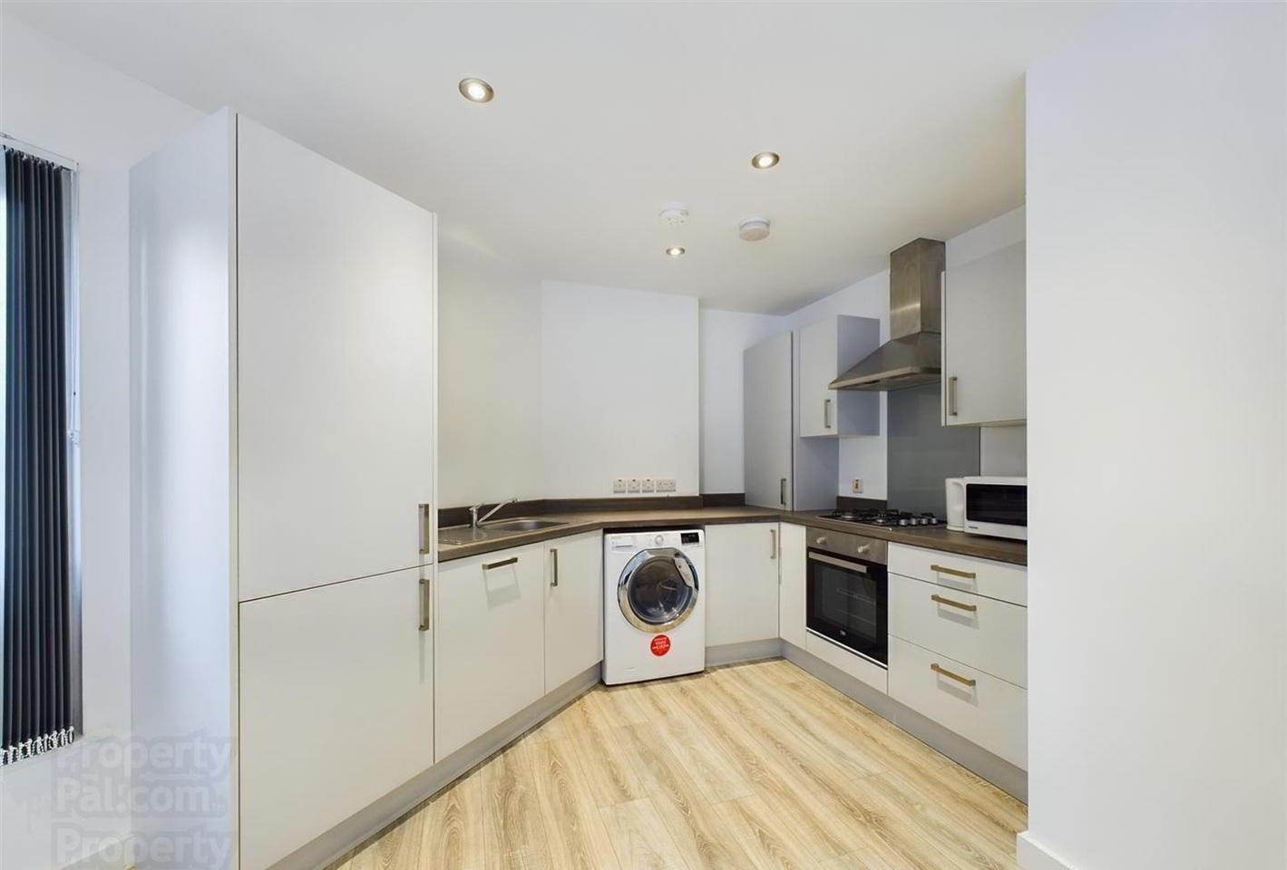 2 Bed Flat, Bridge End, BT5, N1 7GU