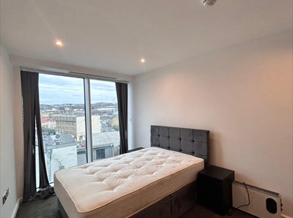 2 Bed Flat, Leeds Road, BD1