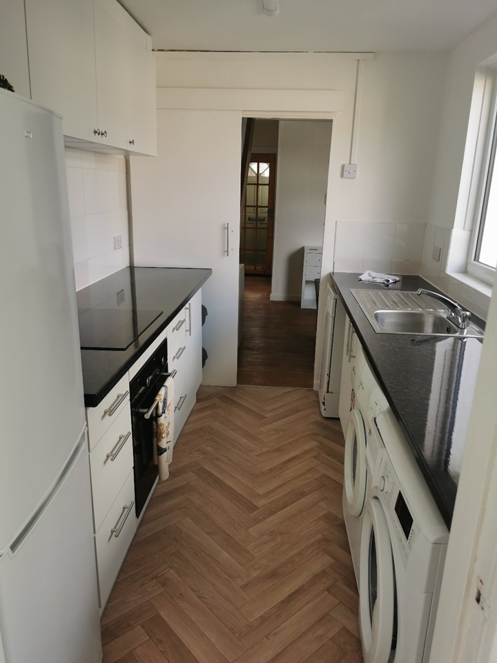 2 Bed Terraced House, Inverness Place, CF24, N1 7GU
