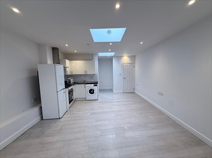 Studio Flat, Wealdstone, HA3