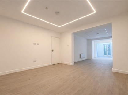 Studio Flat, Caledonian Road, N1