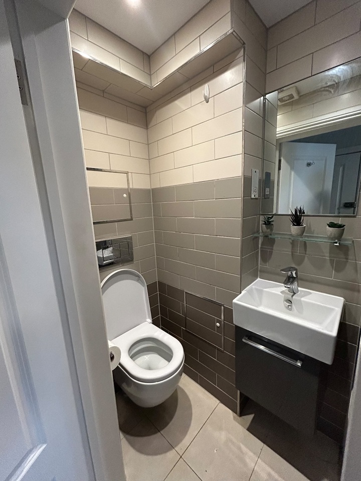 Additional image 8 of Studio Flat, Hazel Court, W2, N1 7GU