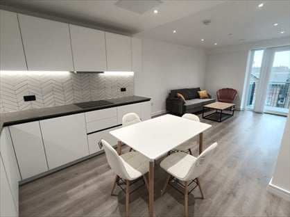 2 Bed Flat, Handley House, W6