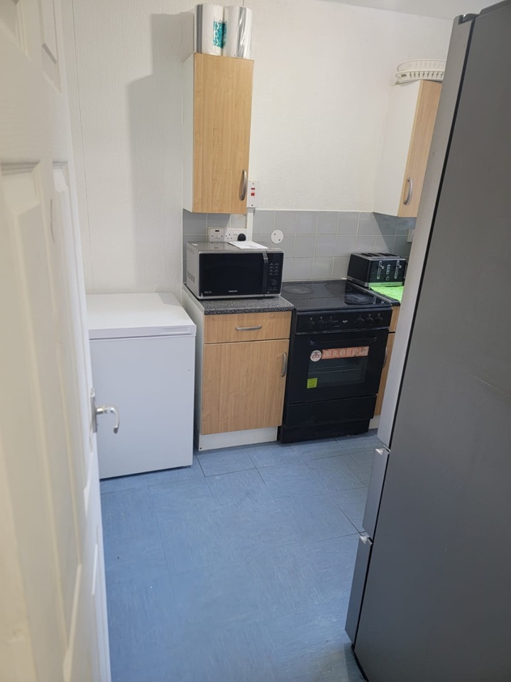 Additional image 7 of 2 Bed Maisonette, The Vale, CV3, N1 7GU