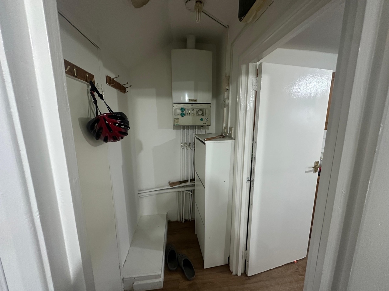 Studio Flat, Brecknock Road, N19 photo 4