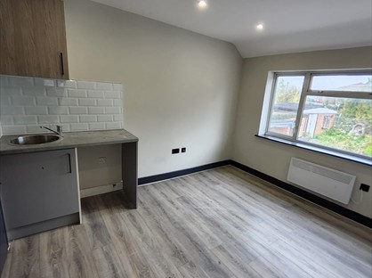 Studio Flat, Perivale, UB6