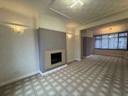 3 Bed Semi-Detached House, Beechburn Crescent, L36