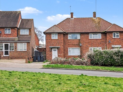 4 Bed Semi-Detached House, Edgecoombe, CR2