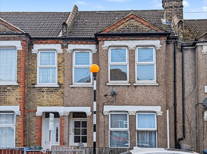 2 Bed Flat, Parchmore Road, CR7