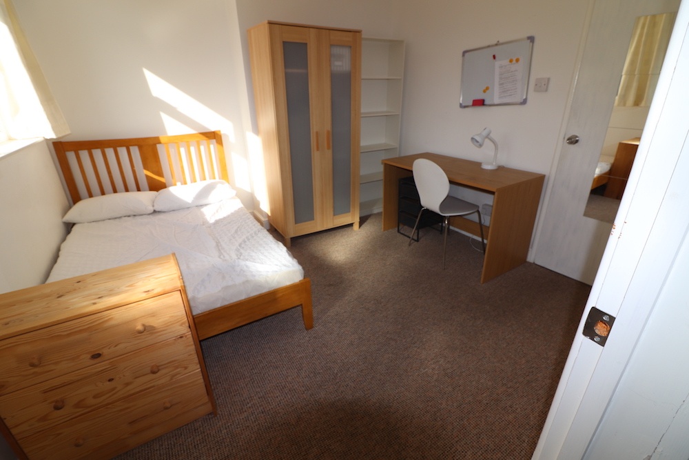 3 Bed Terraced House, Walsall St, CV4, N1 7GU