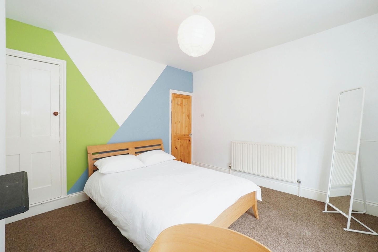 4 Bed Terraced House, Warwick St, LE3, N1 7GU