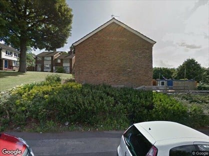 3 Bed Semi-Detached House, Hollytree Avenue, BR8