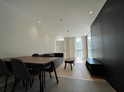 2 Bed Flat, Spinners Way, M15