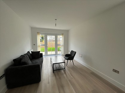 3 Bed Bungalow, Kings Reeve Place, OX10