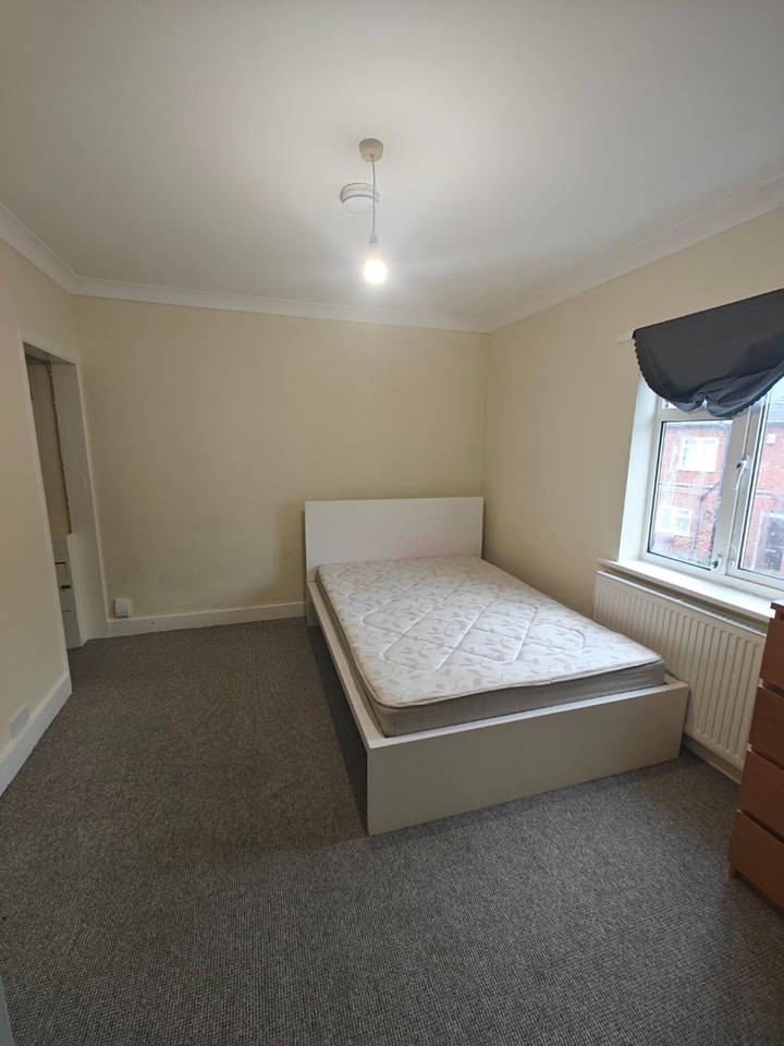 Additional image 5 of 2 Bed Flat, Collis St, RG2, N1 7GU