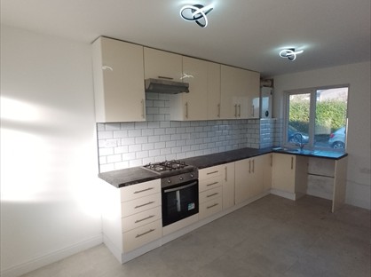 3 Bed Semi-Detached House, Riverside, NW4