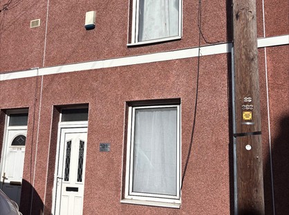 2 Bed Terraced House, Main St, S63