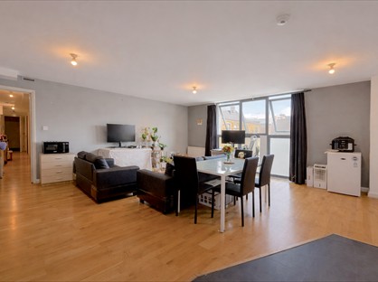 2 Bed Flat, Tyler St, SE10