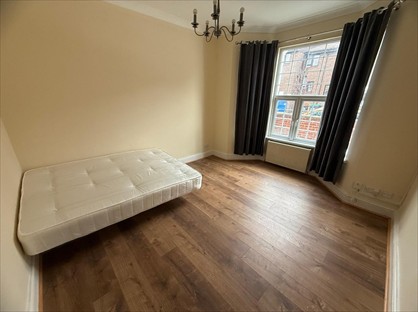 Studio Flat, Spencer Road, W3