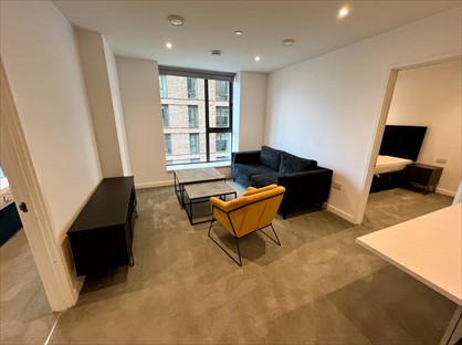 2 Bed Flat, Wharf End, M17