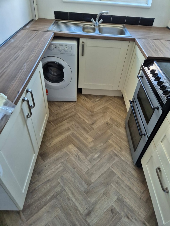 Additional image 3 of 2 Bed Flat, Witts Hill, SO18, N1 7GU