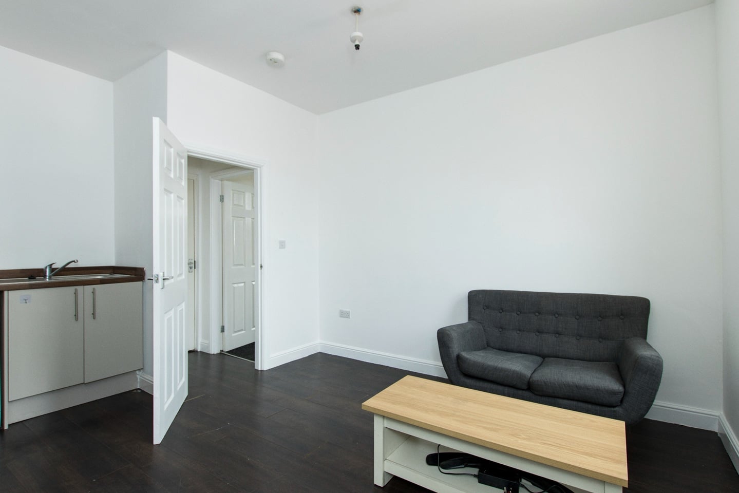 Additional image 2 of 1 Bed Flat, Dovercastle, NG7, N1 7GU