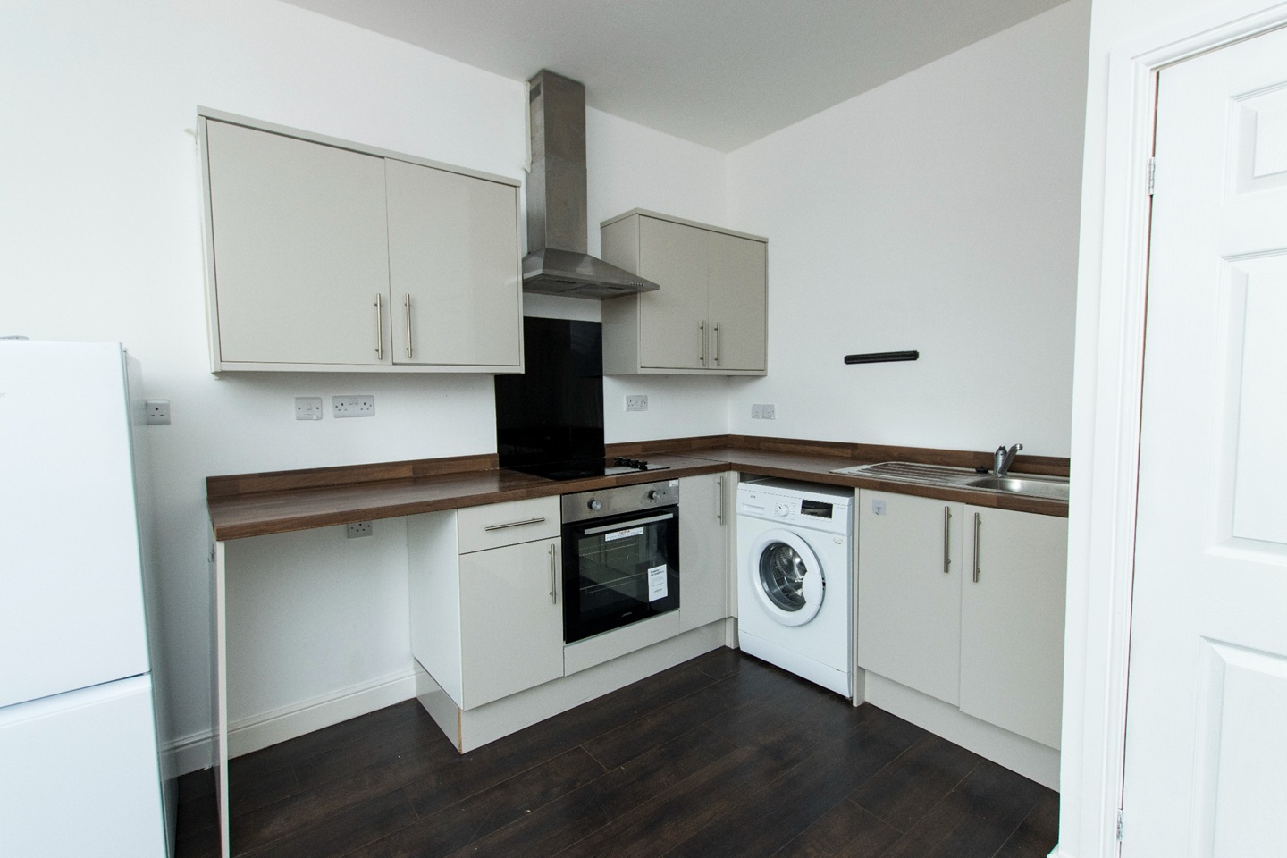 Additional image 3 of 1 Bed Flat, Dovercastle, NG7, N1 7GU