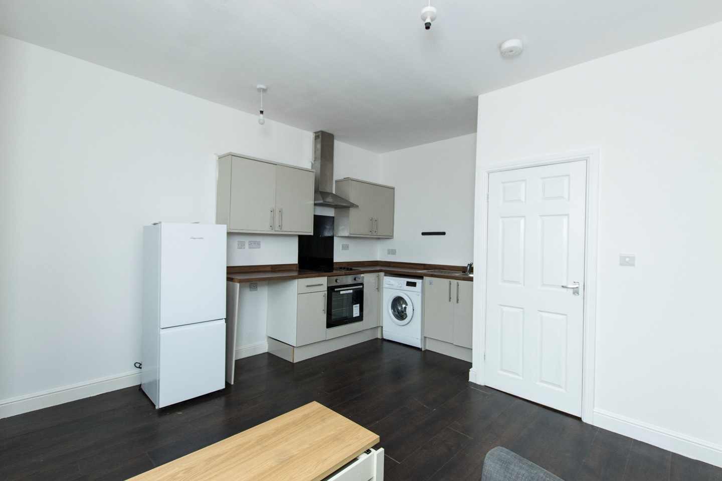 1 Bed Flat, Dovercastle, NG7, N1 7GU