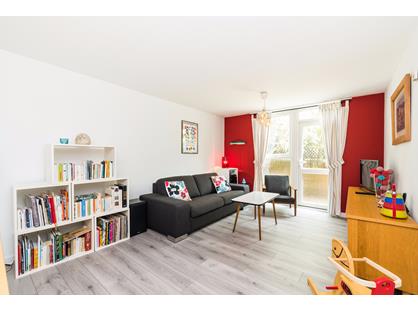 1 Bed Flat, Mc Dermott Close, SW11
