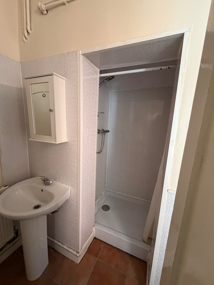 Additional image 7 of Studio Flat, Leman Street, DE22, N1 7GU