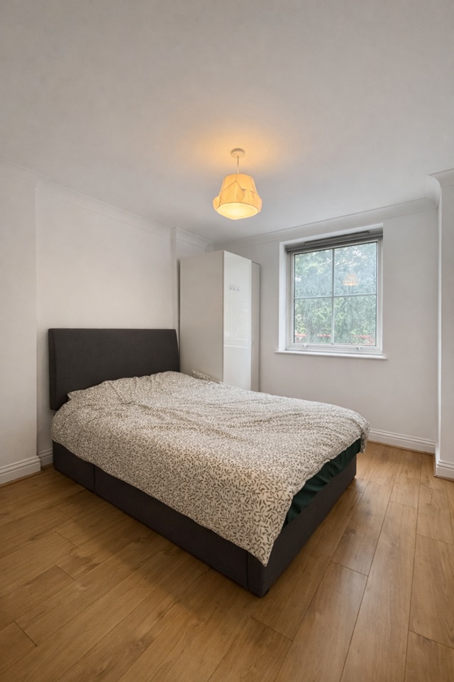 Additional image 5 of 2 Bed Flat, Lizmans House, NW1, N1 7GU