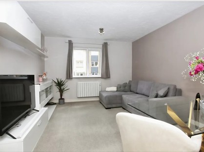 2 Bed Flat, Hampton Centre, PE7