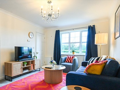 3 Bed Terraced House, Trow Close, MK45