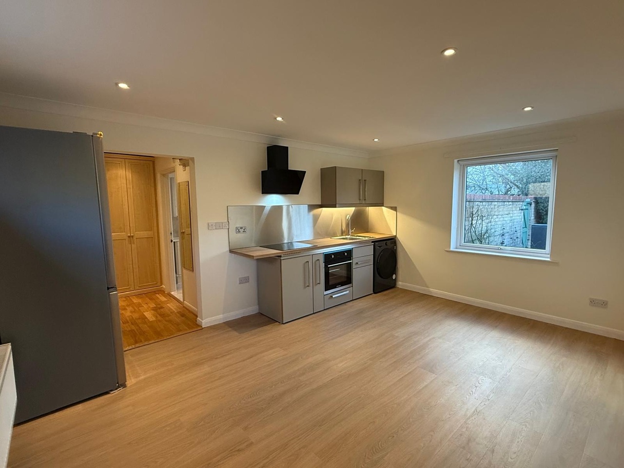 Additional image 3 of 2 Bed Flat, Barton Road, CB3, N1 7GU