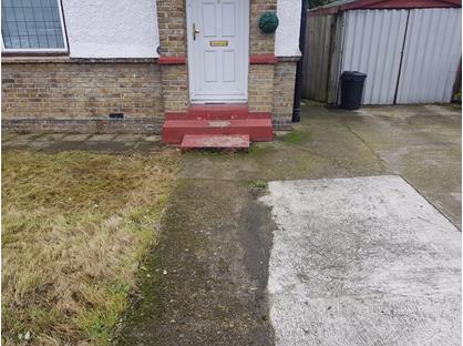 3 Bed Semi-Detached House, St Martins Road, UB7