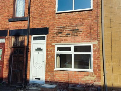 2 Bed Terraced House, Dodsworth St, S64