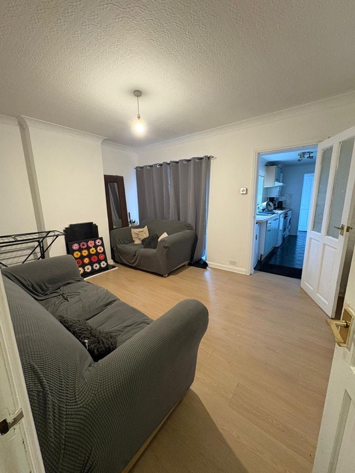 Additional image 3 of Room in a Shared House, Chester Street, RG30, N1 7GU