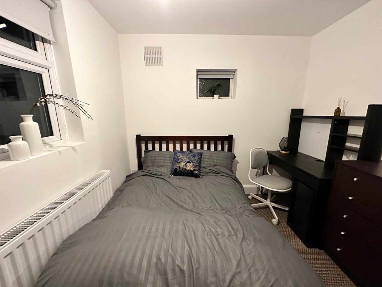 Additional image 12 of 3 Bed Flat, Milton Road, SO15, N1 7GU