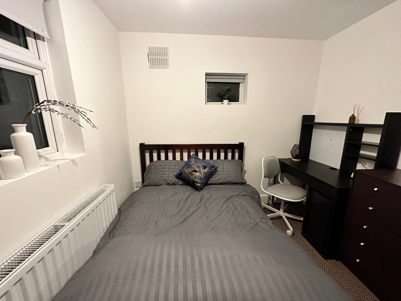 Additional image 14 of 3 Bed Flat, Milton Road, SO15, N1 7GU