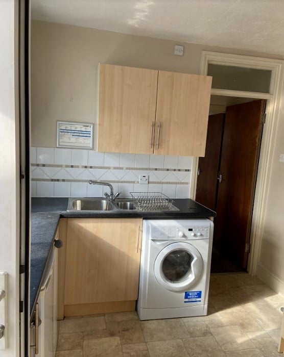 Additional image 15 of 3 Bed Flat, Milton Road, SO15, N1 7GU