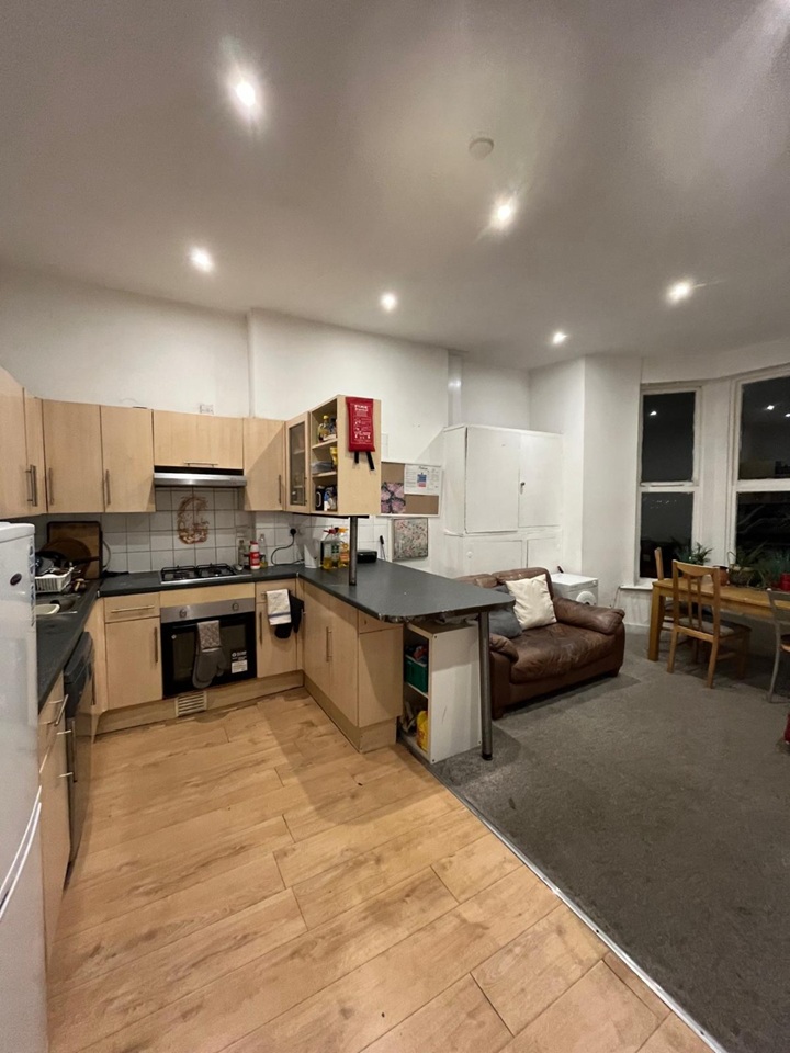 Room in a Shared House, Beech Hill Road, S10, N1 7GU