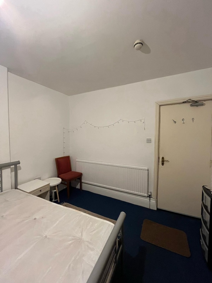 Additional image 4 of Room in a Shared House, Beech Hill Road, S10, N1 7GU