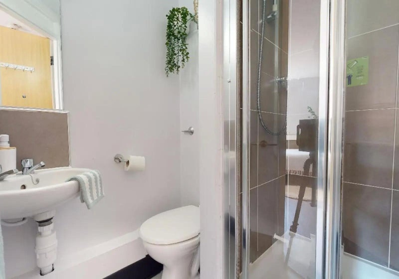 Additional image 5 of Room in a Shared Flat, Granby Row, M60, N1 7GU